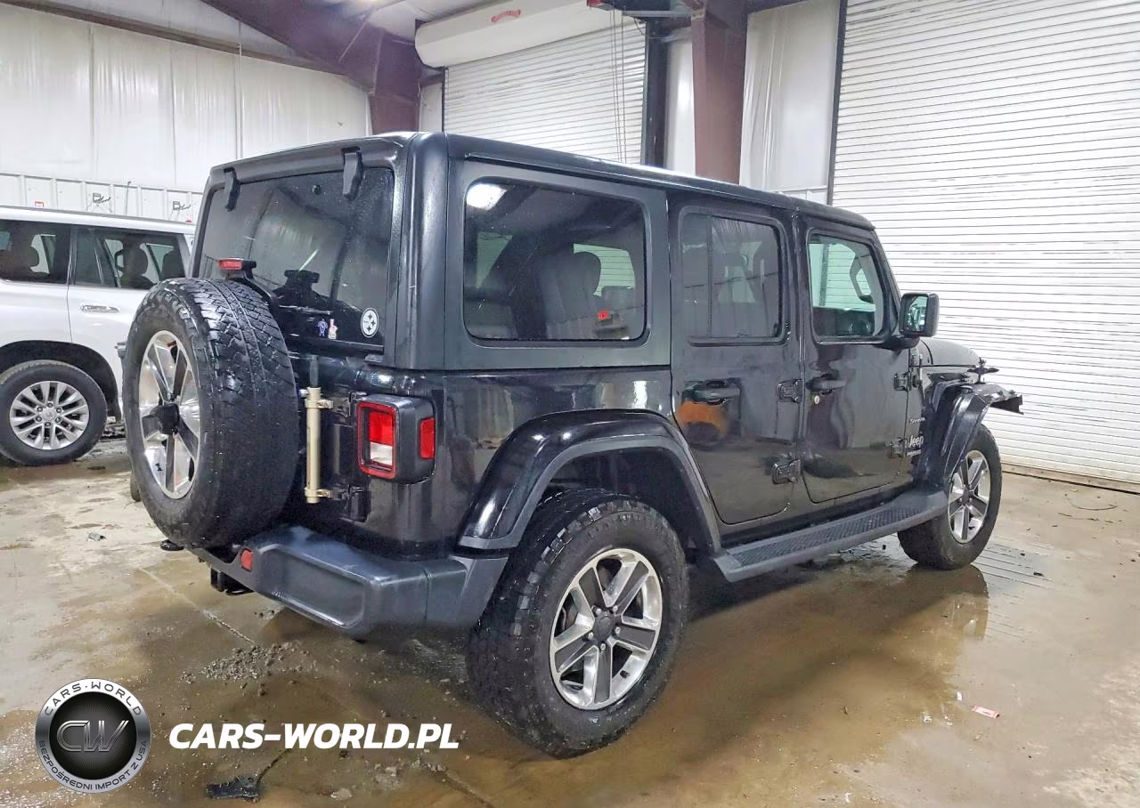 2019 Jeep Wrangler Unlimited Sahara VIN:1C4HJXEN4KW535877 - 3