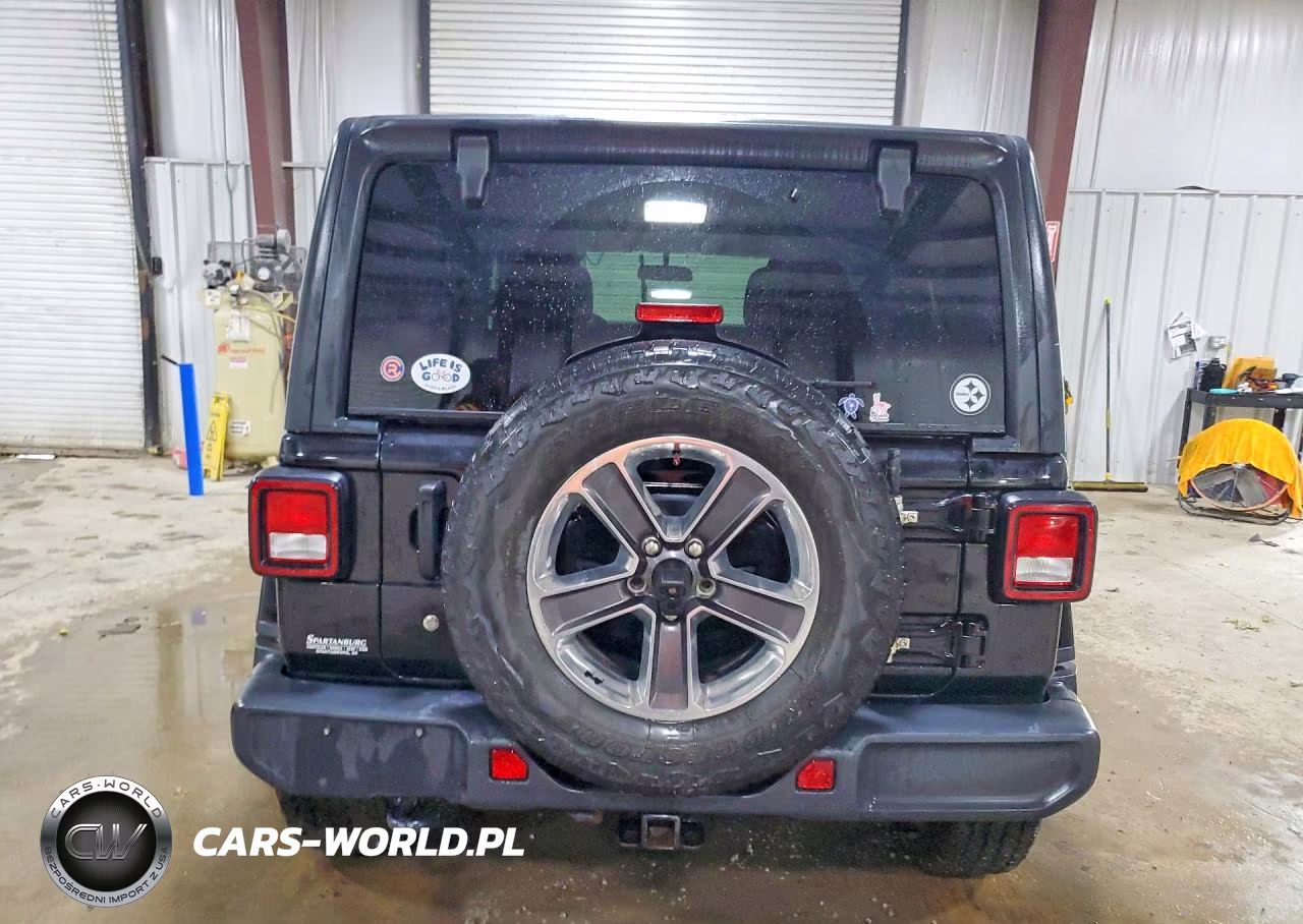 2019 Jeep Wrangler Unlimited Sahara VIN:1C4HJXEN4KW535877 - 6