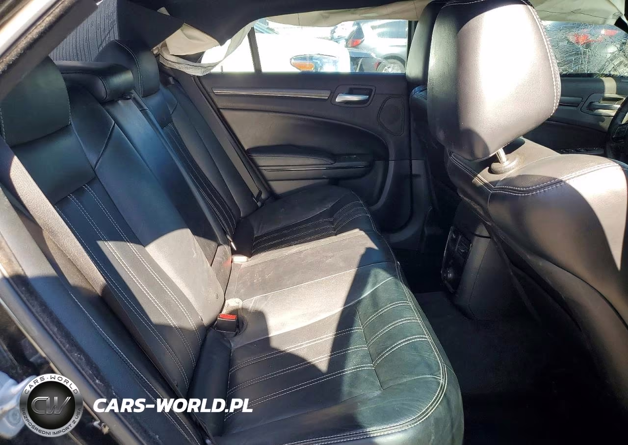 2012 Chrysler 300 S VIN:2C3CCABG3CH313150 - 10