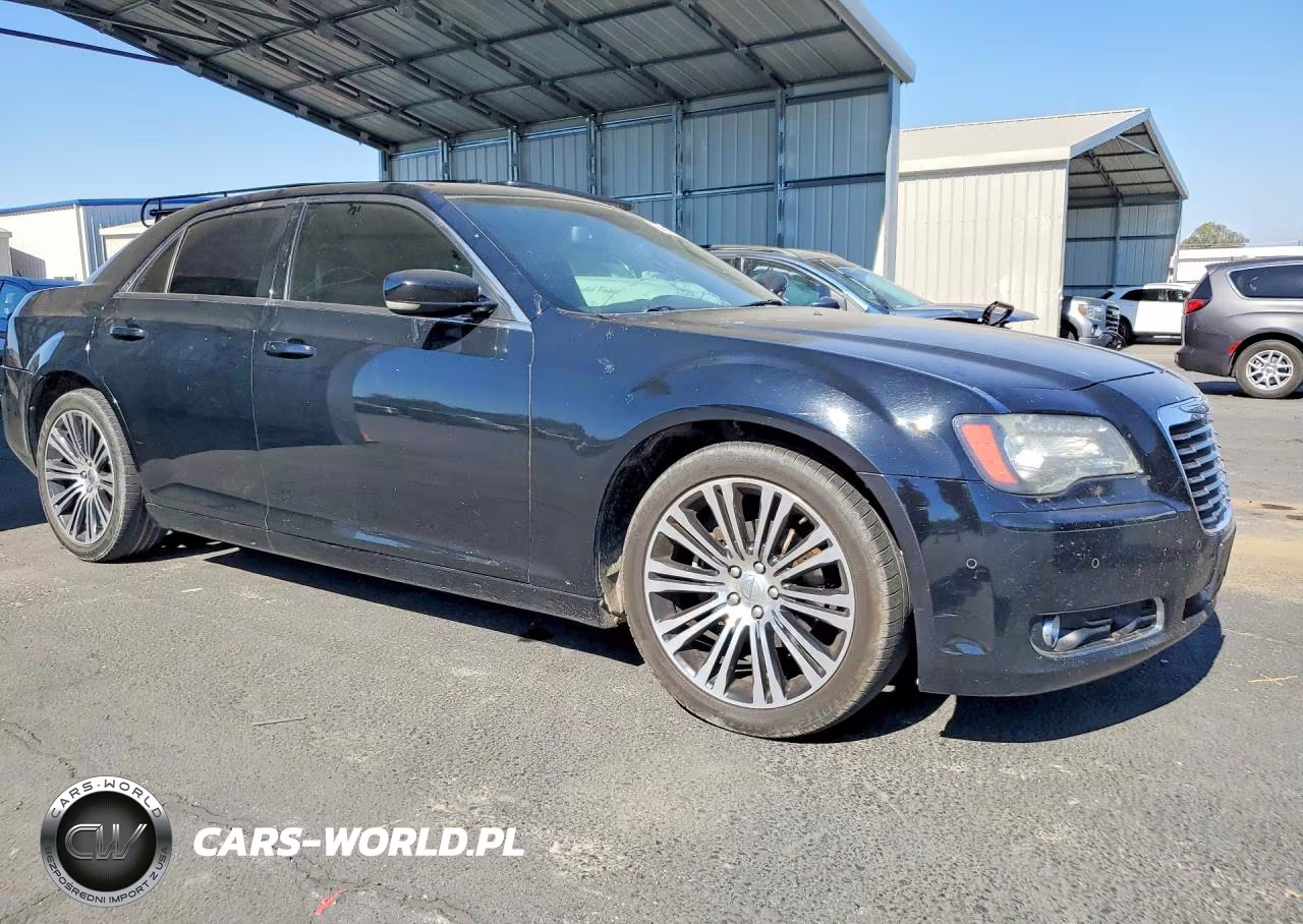 2012 Chrysler 300 S VIN:2C3CCABG3CH313150 - 4