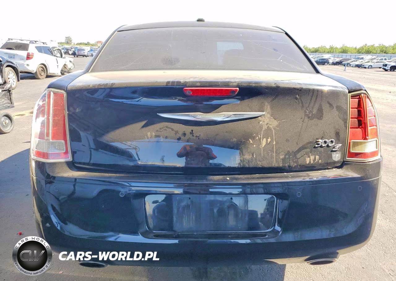 2012 Chrysler 300 S VIN:2C3CCABG3CH313150 - 6