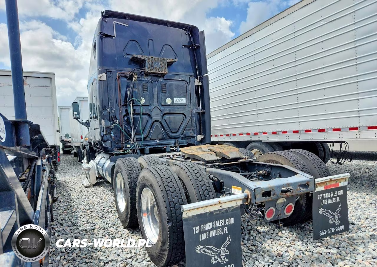 2015 Freightliner Cascadia Semi Truck VIN:1FUJGLD61FLGD0091 - 3