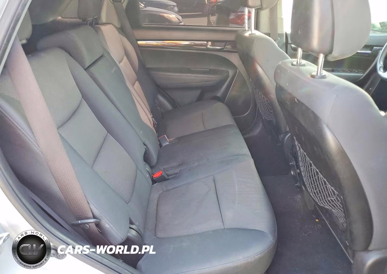 2013 Kia Sorento Lx VIN:5XYKT4A6XDG371984 - 11
