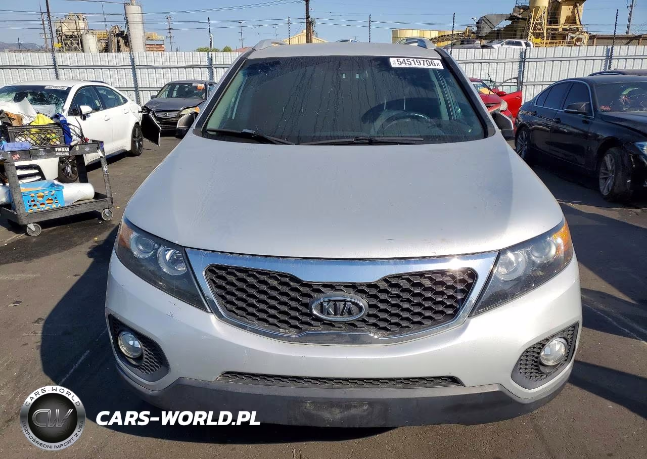 2013 Kia Sorento Lx VIN:5XYKT4A6XDG371984 - 5