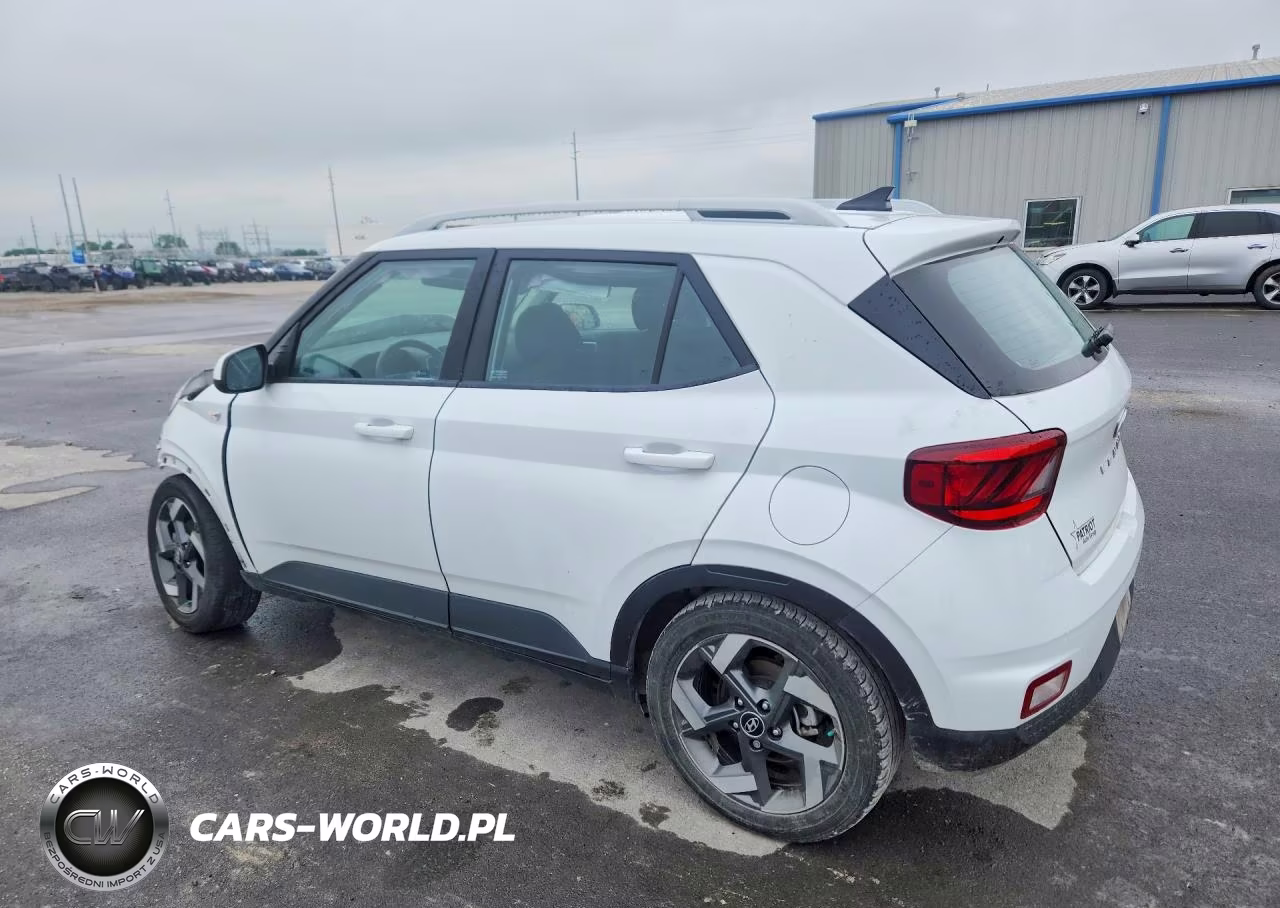 2022 Hyundai Venue Sel VIN:KMHRC8A32NU138379 - 2