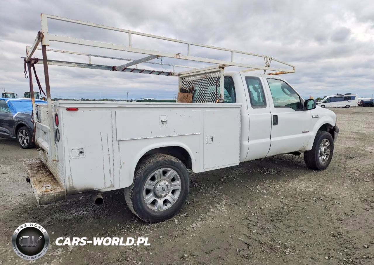 2005 Ford F250 Super Duty VIN:1FTSX21P25EC37742 - 3