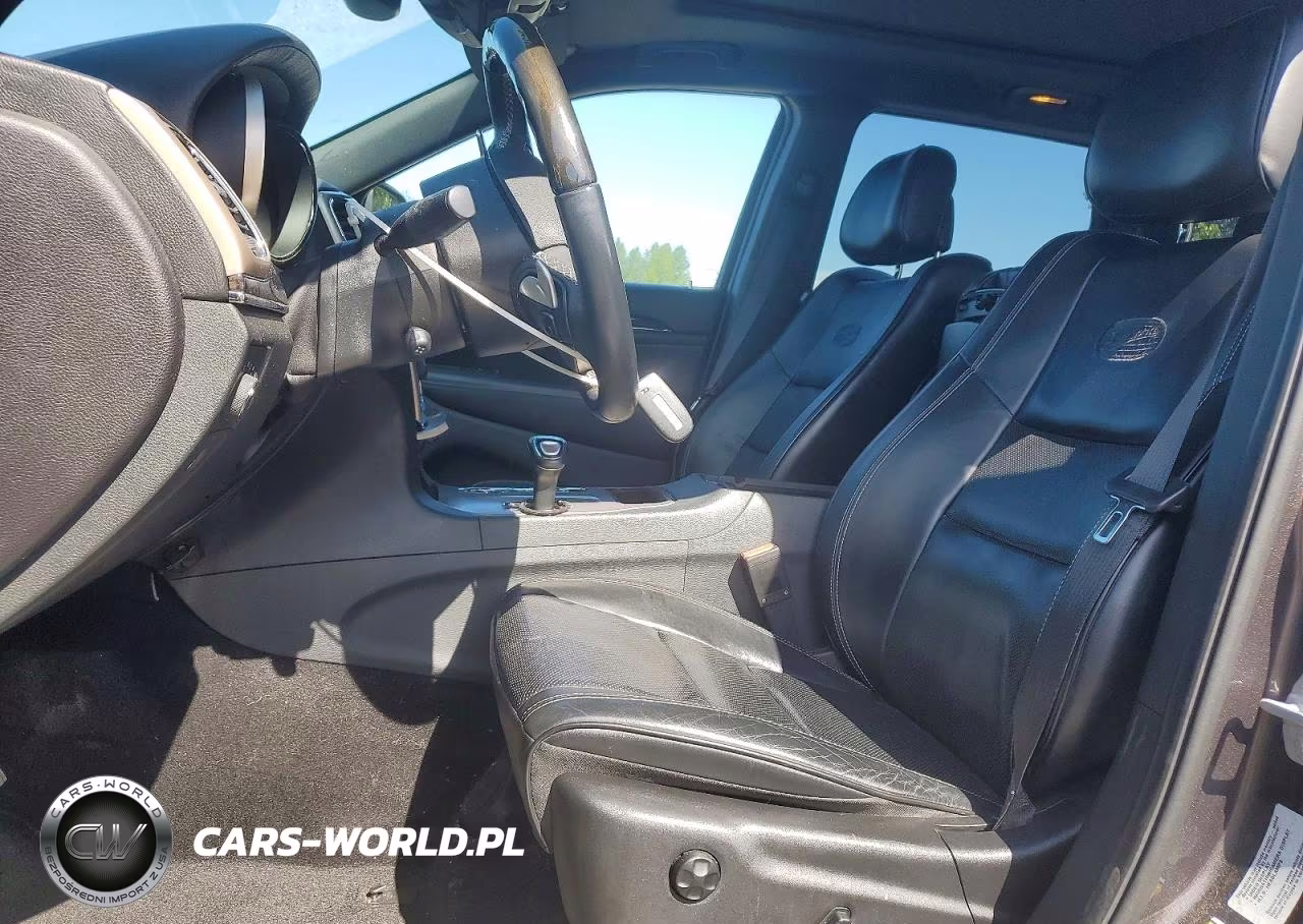 2015 Jeep Grand Cherokee Overland VIN:1C4RJECG6FC118720 - 7