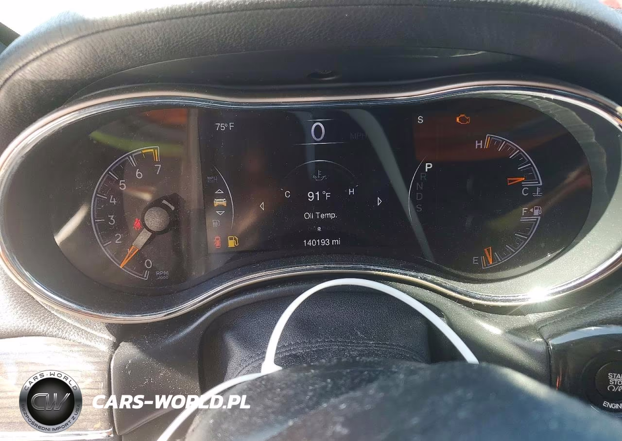 2015 Jeep Grand Cherokee Overland VIN:1C4RJECG6FC118720 - 9