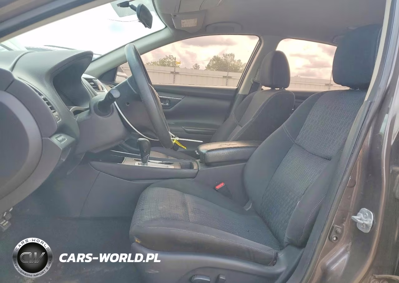 2017 Nissan Altima 2.5 S VIN:1N4AL3AP0HN304751 - 7