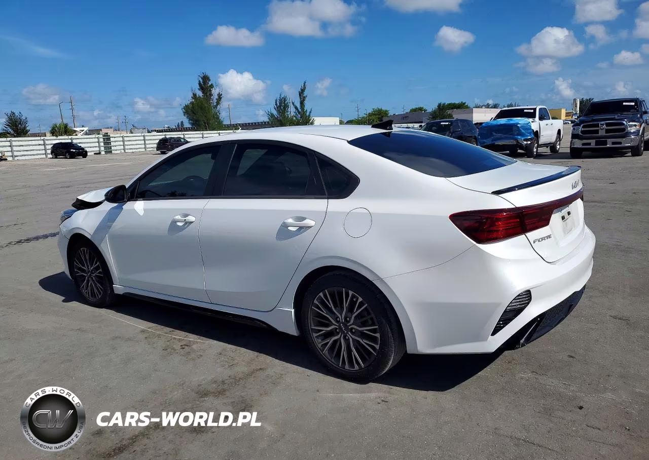 2022 Kia Forte Gt Line VIN:3KPF54AD9NE503822 - 2