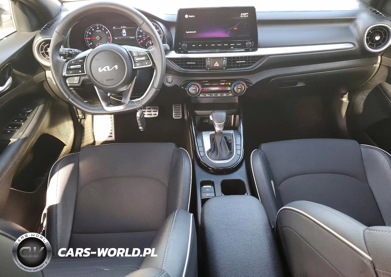 2022 Kia Forte Gt Line VIN:3KPF54AD9NE503822 - 8
