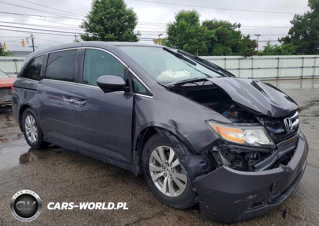 2016 Honda Odyssey Se VIN:5FNRL5H32GB158636 - 4