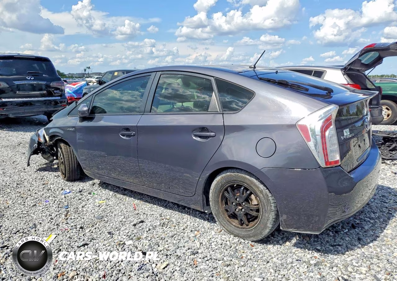 2015 Toyota Prius Two VIN:JTDKN3DU9F1896794 - 2