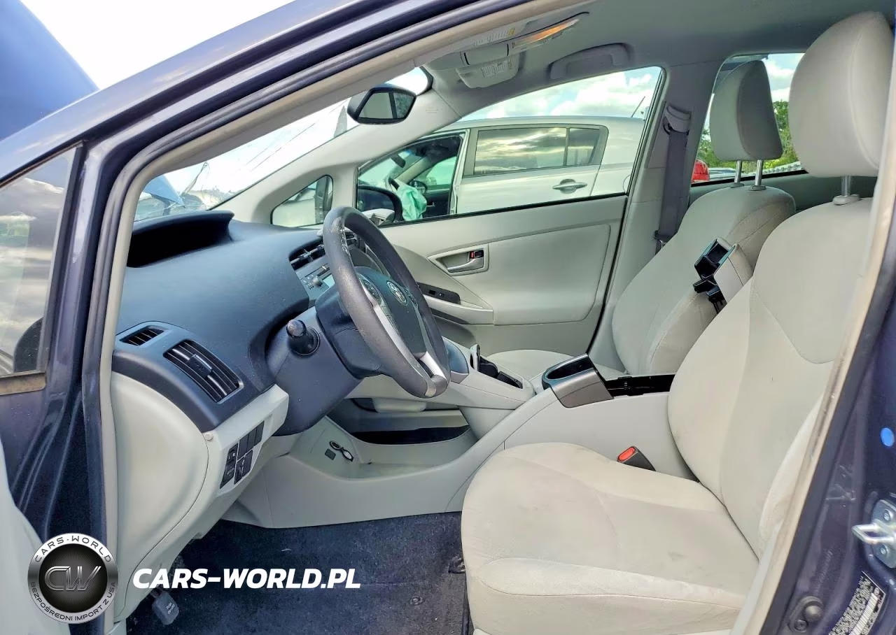 2015 Toyota Prius Two VIN:JTDKN3DU9F1896794 - 7