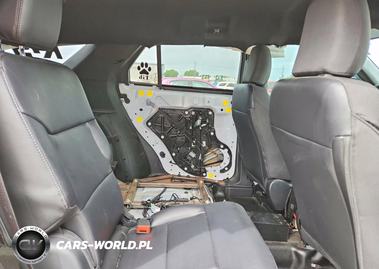 2023 Ford Explorer Police Interceptor VIN:1FM5K8AB3PGA81247 - 11