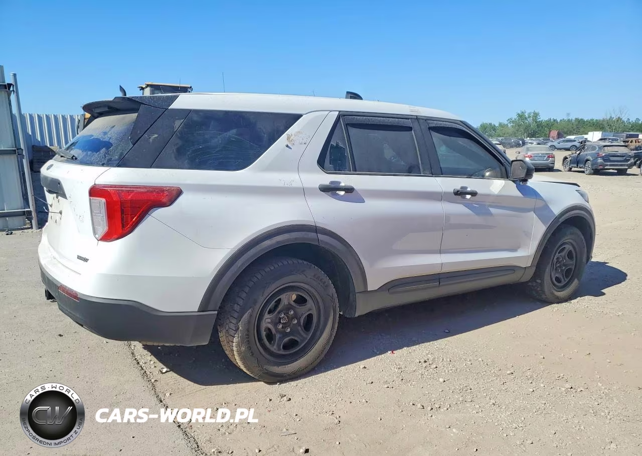 2023 Ford Explorer Police Interceptor VIN:1FM5K8AB3PGA81247 - 3