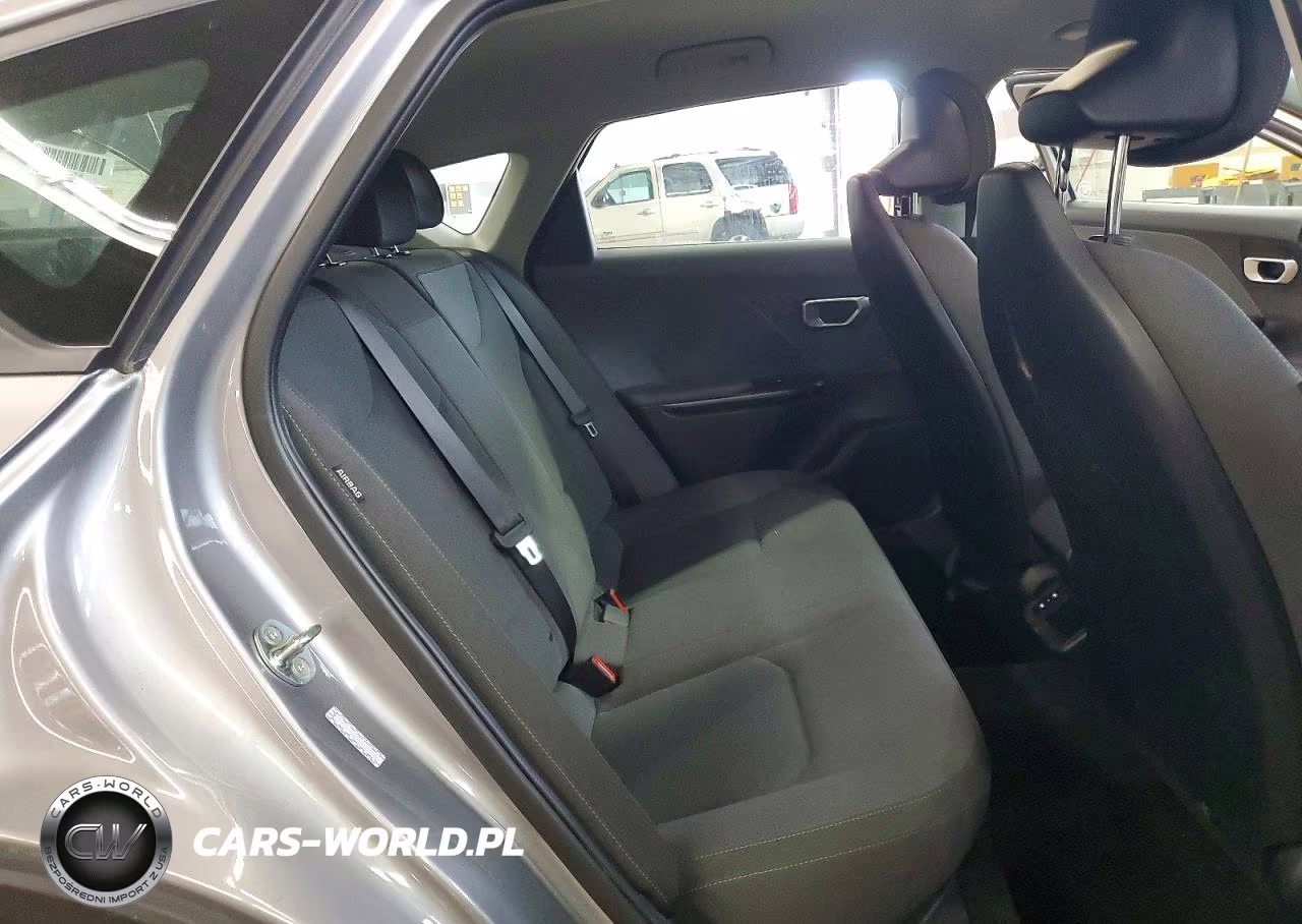 2025 Kia K4 Lxs VIN:3KPFT4DE6SE032993 - 10