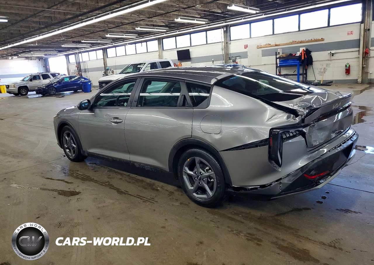 2025 Kia K4 Lxs VIN:3KPFT4DE6SE032993 - 2