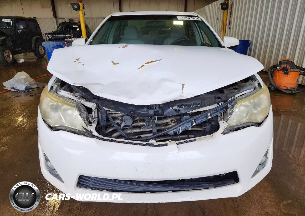 2014 Toyota Camry Xle VIN:4T4BF1FK9ER352291 - 5