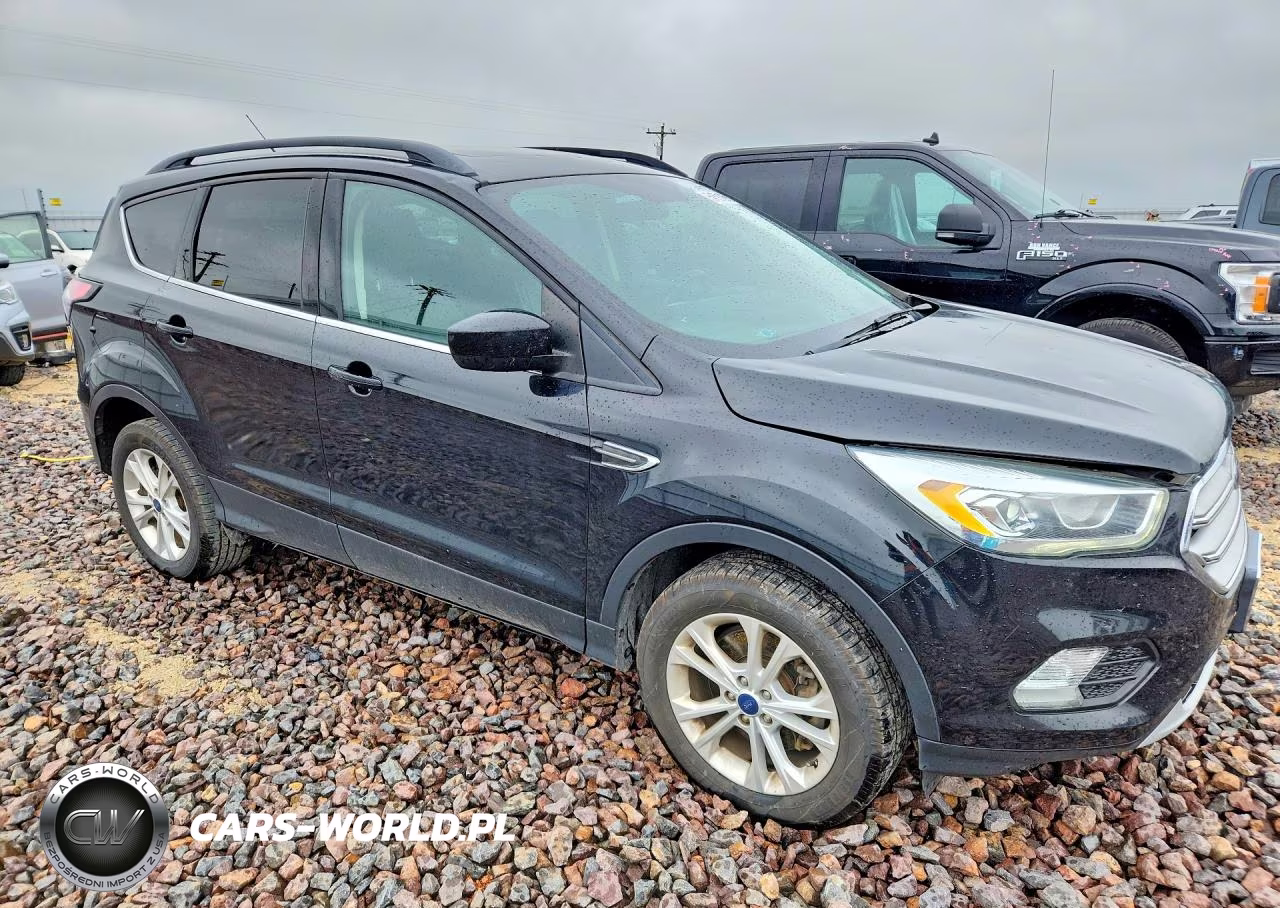 2017 Ford Escape Se VIN:1FMCU9GD1HUD06154 - 4