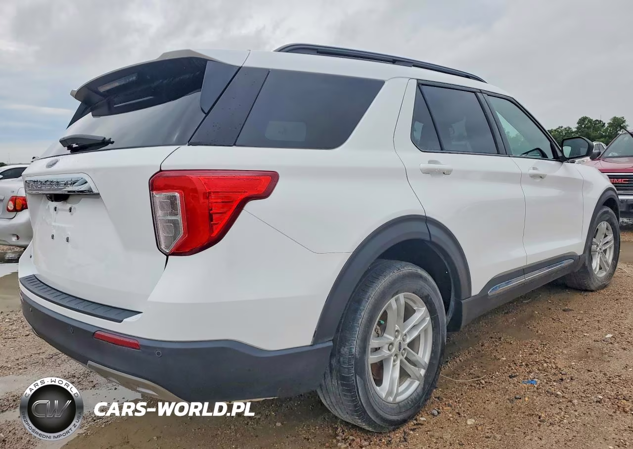 2022 Ford Explorer Xlt VIN:1FMSK7DH9NGB52543 - 3