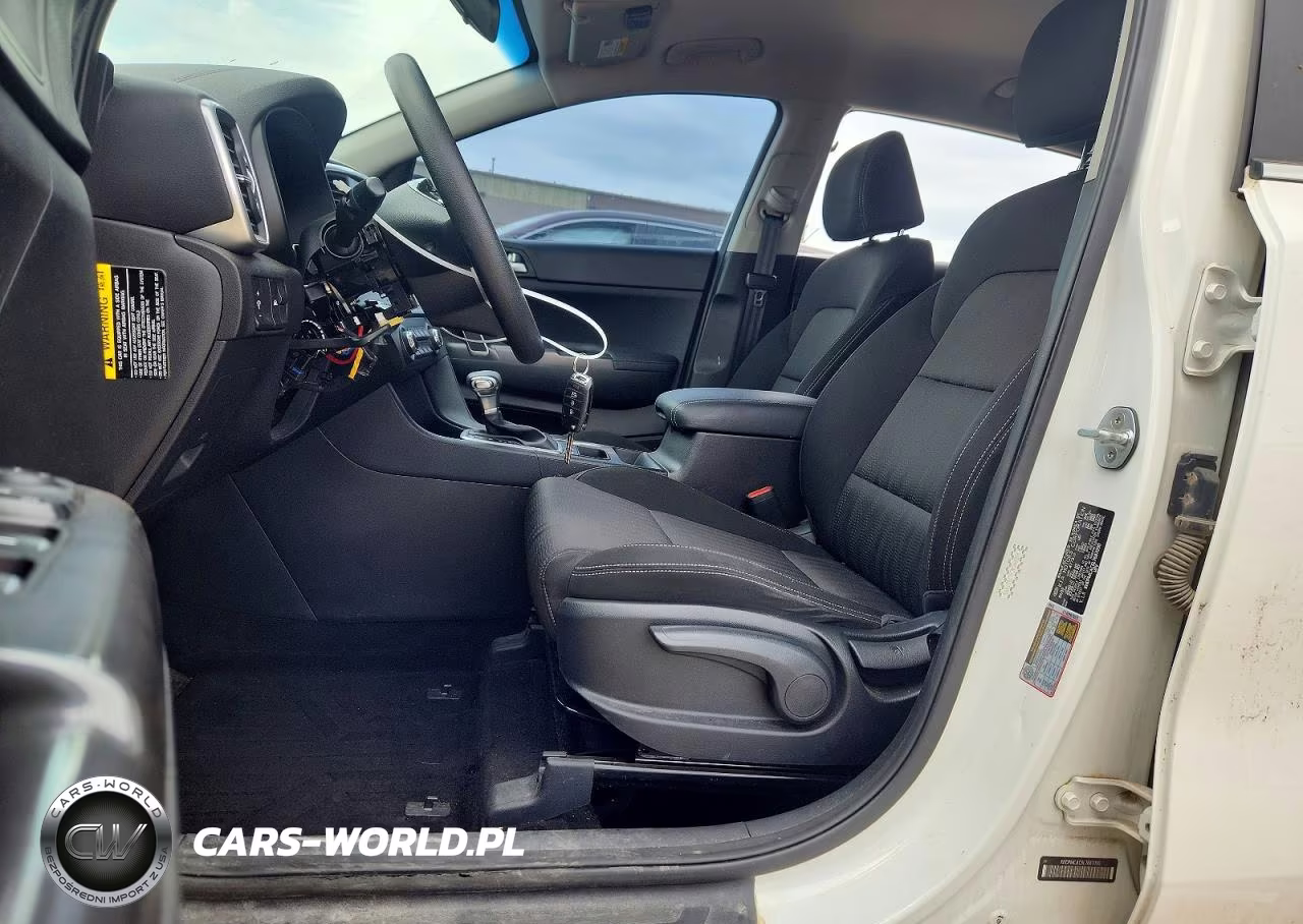 2020 Kia Sportage Lx VIN:KNDPMCAC6L7687090 - 7