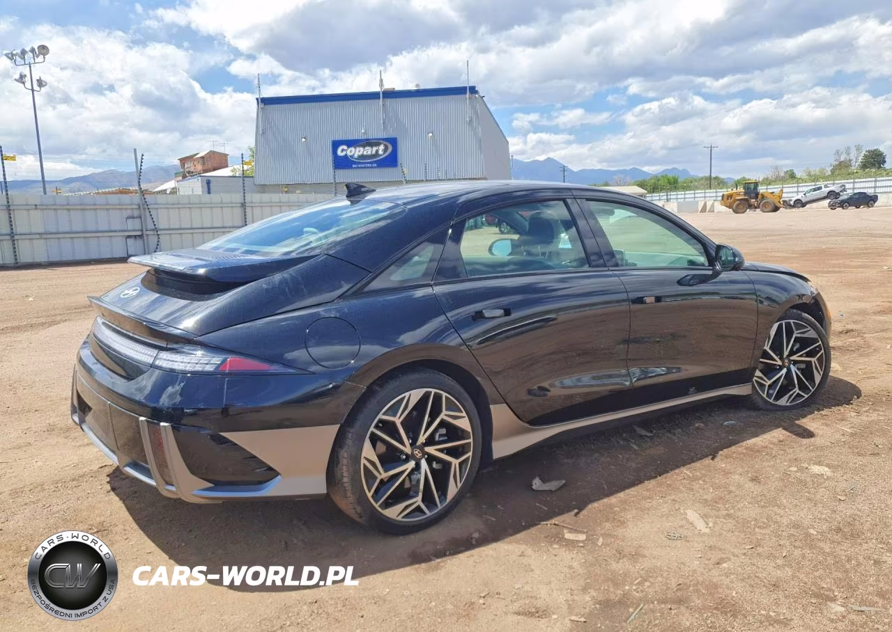 2023 Hyundai Ioniq 6 Limited VIN:KMHM54AC5PA019565 - 3