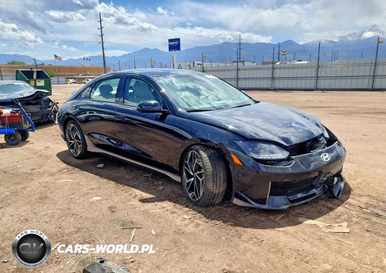 2023 Hyundai Ioniq 6 Limited VIN:KMHM54AC5PA019565 - 4