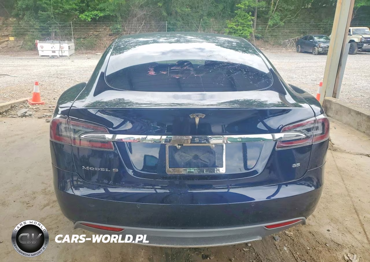 2014 Tesla Model S VIN:5YJSA1H10EFP60852 - 6