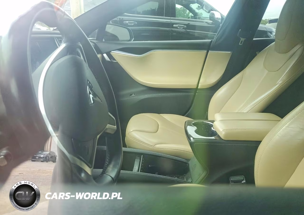 2014 Tesla Model S VIN:5YJSA1H10EFP60852 - 7