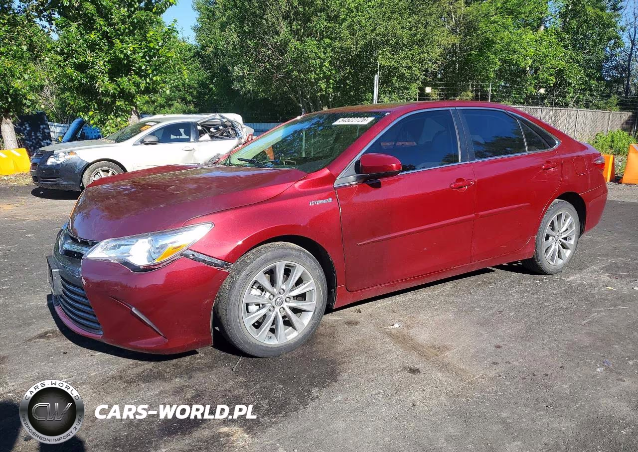 2015 Toyota Camry Hybrid