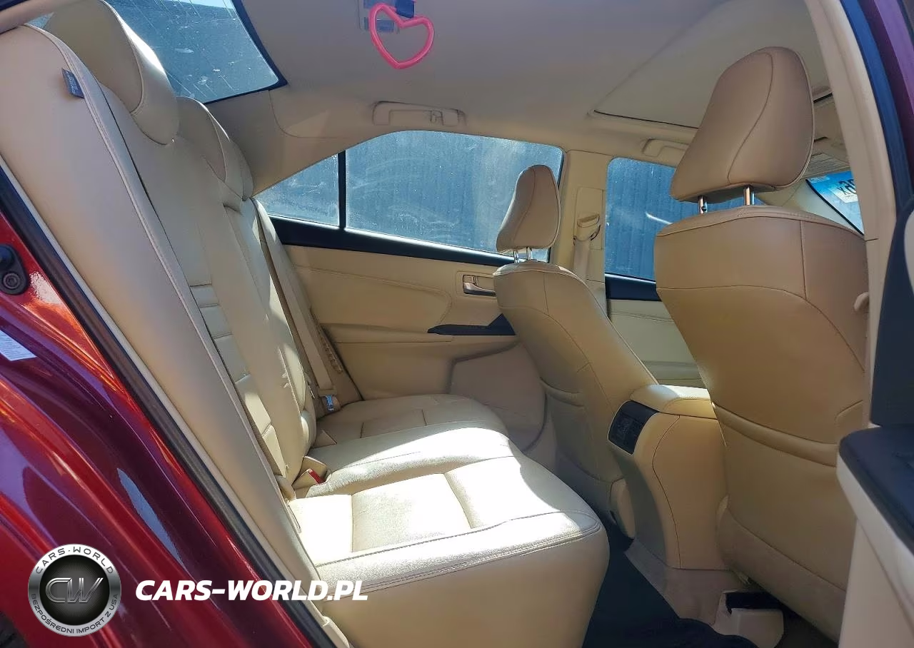 2015 Toyota Camry Hybrid VIN:4T1BD1FK2FU164441 - 10