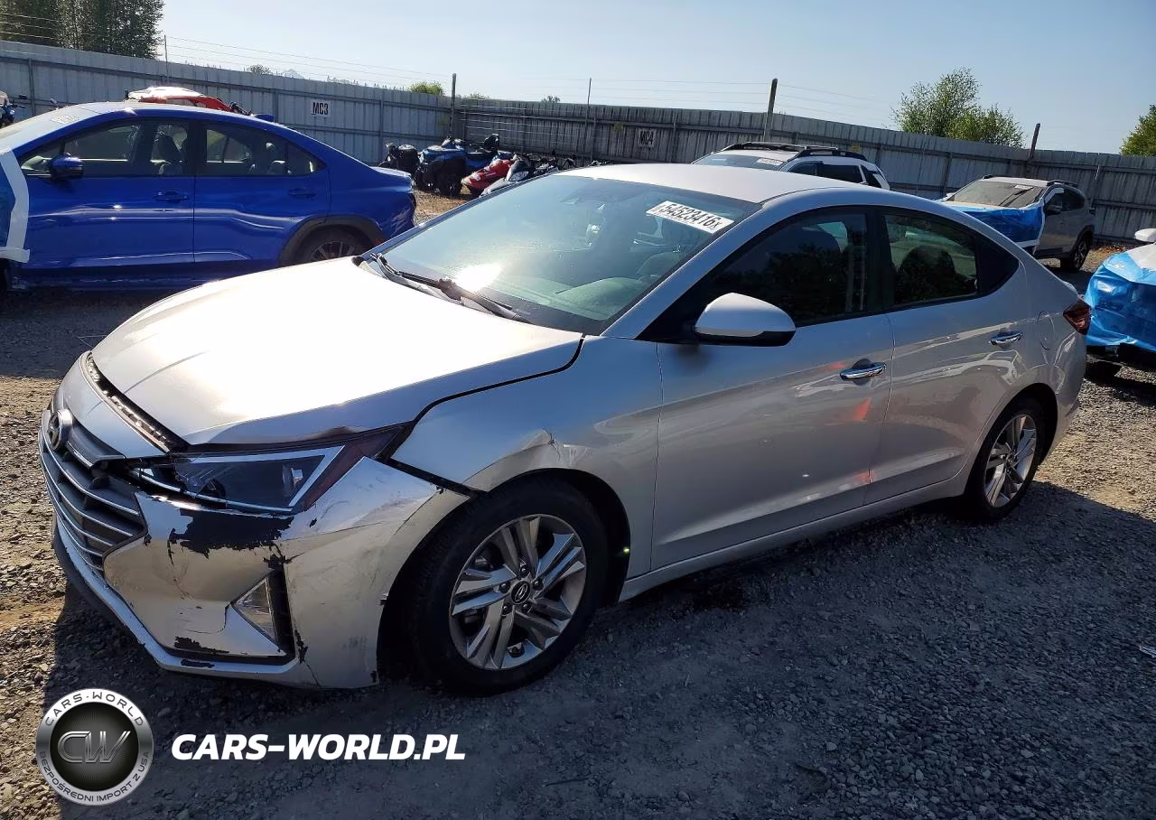 HYUNDAI ELANTRA – zdjęcie 1 z 12