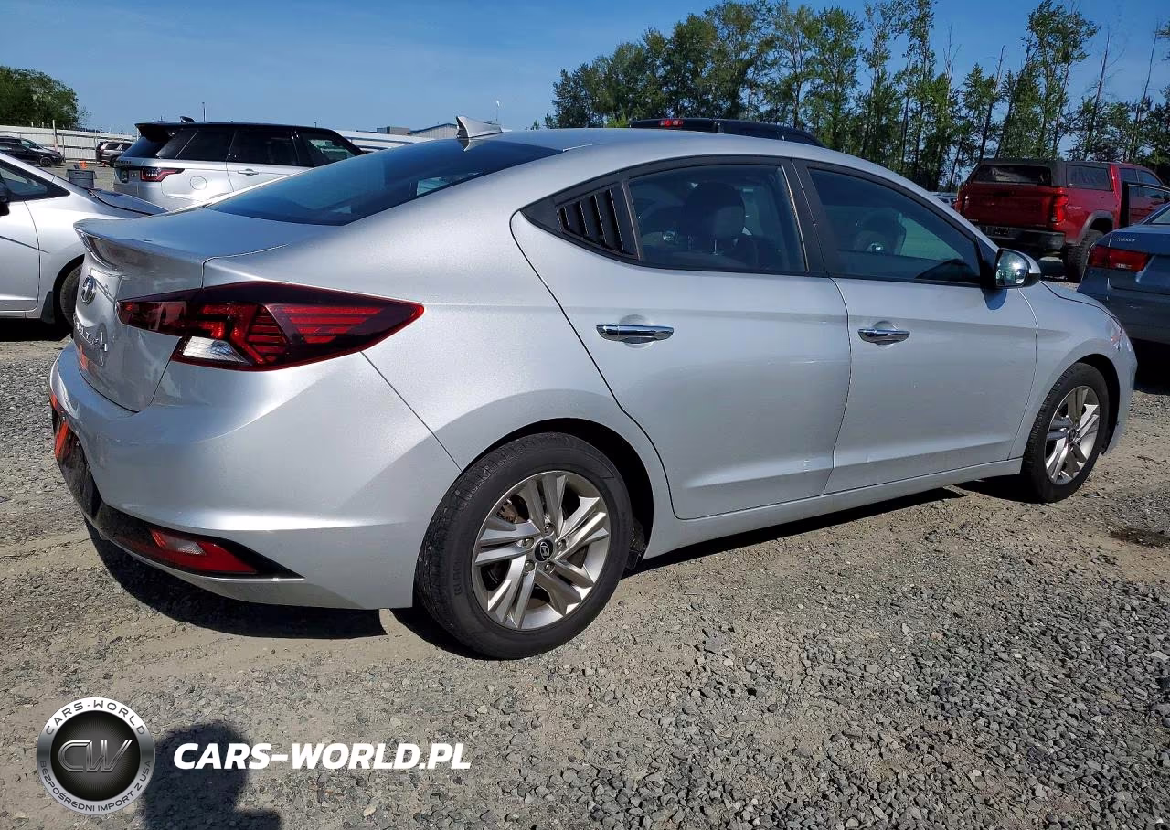 HYUNDAI ELANTRA VIN:5NPD84LF9KH411100 - 3