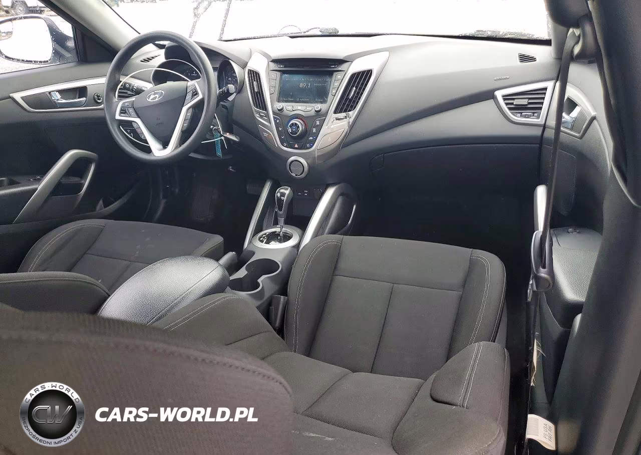 2016 Hyundai Veloster Base VIN:KMHTC6AD7GU258748 - 8