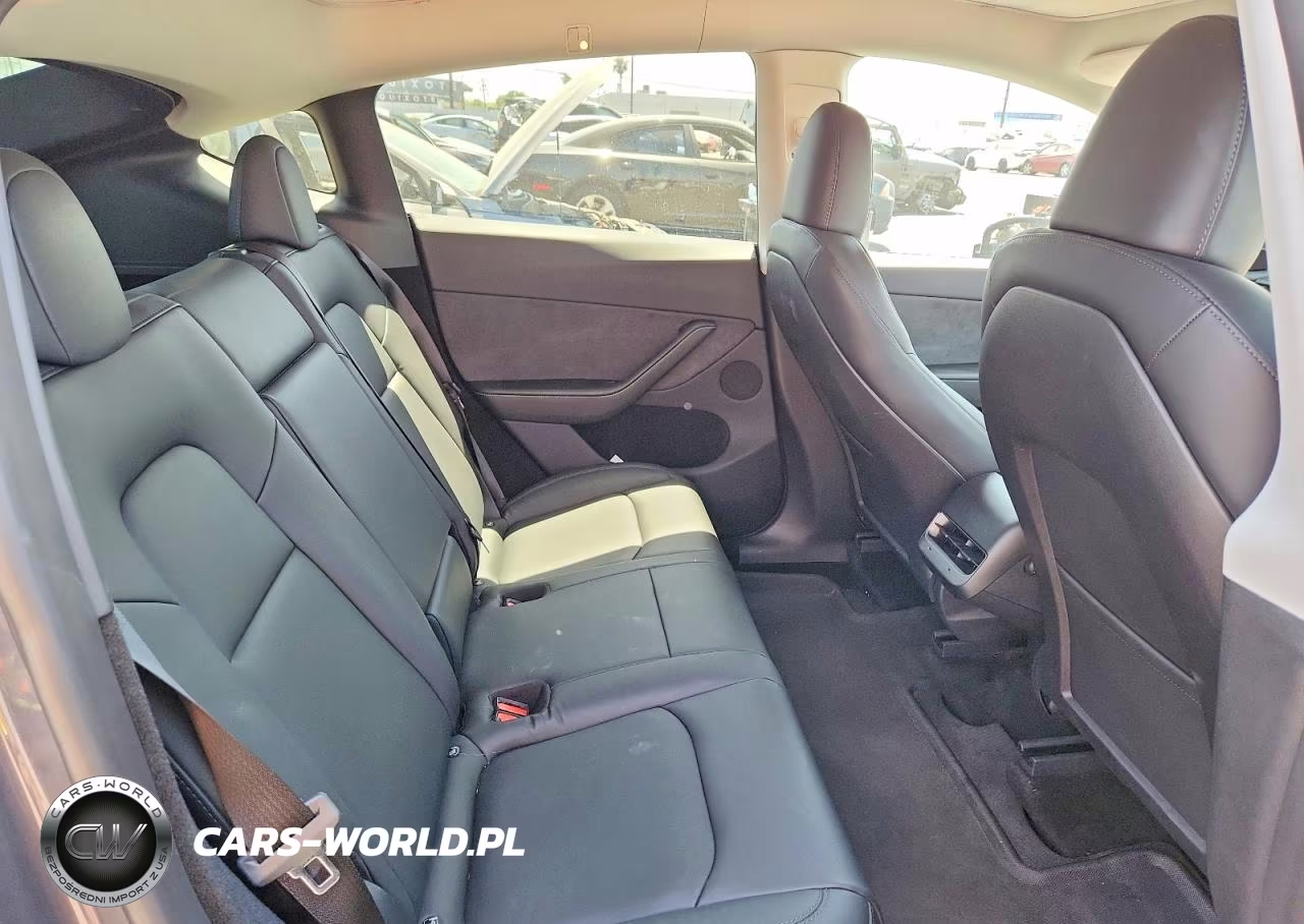 2023 Tesla Model Y VIN:7SAYGDEE6PA151219 - 11