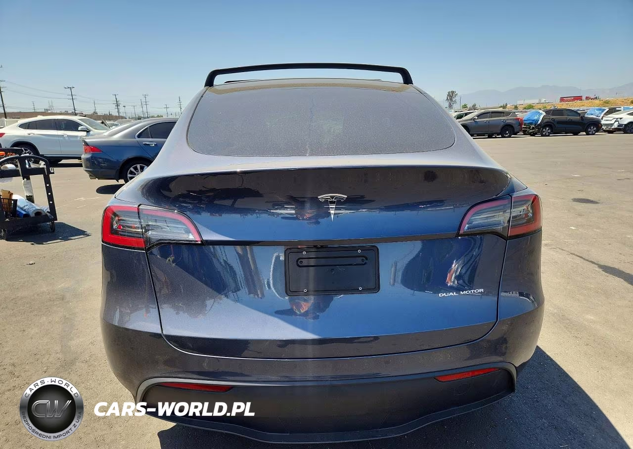 2023 Tesla Model Y VIN:7SAYGDEE6PA151219 - 6