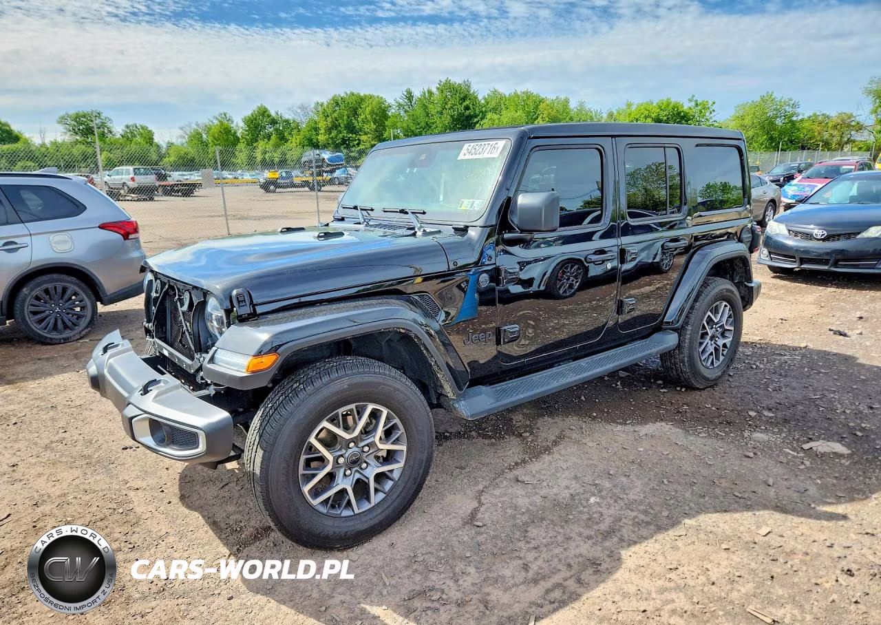2025 Jeep Wrangler Sahara – zdjęcie 1 z 14