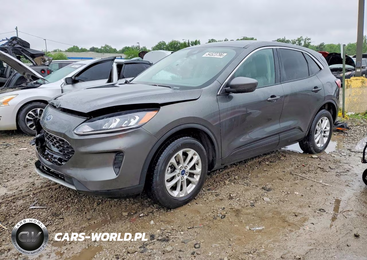 2020 Ford Escape Se
