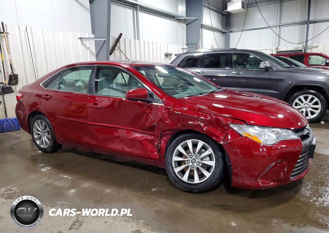 2017 Toyota Camry Xle VIN:4T1BF1FKXHU721805 - 4