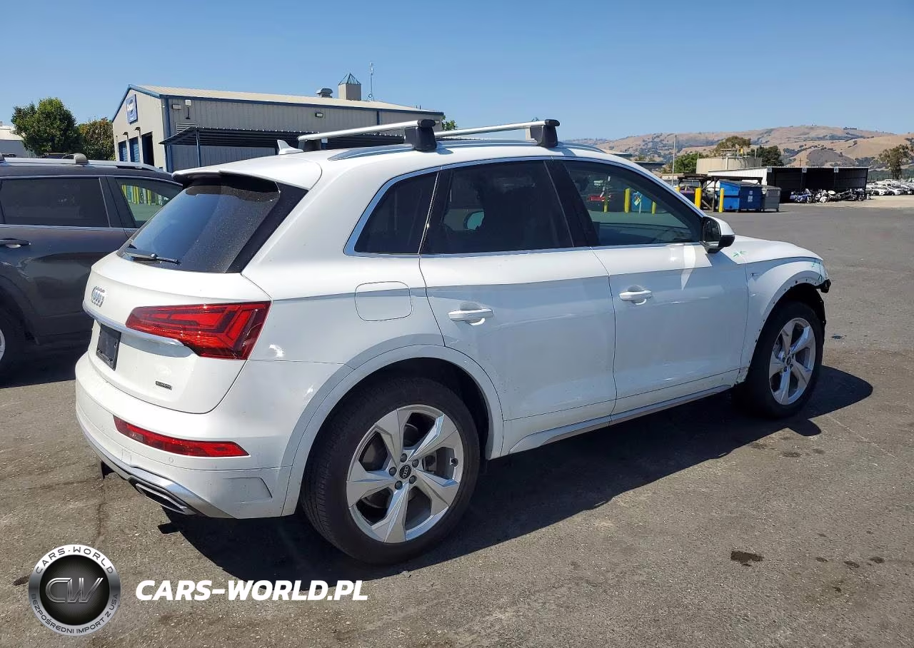 2024 Audi Q5 Premium Plus 45 VIN:WA1EAAFY3R2064082 - 3