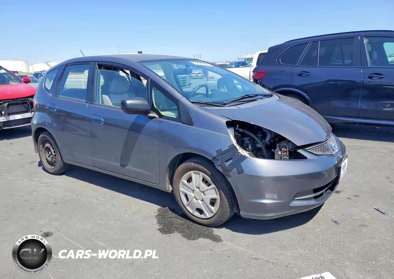 2012 Honda Fit VIN:JHMGE8H3XCC000473 - 4