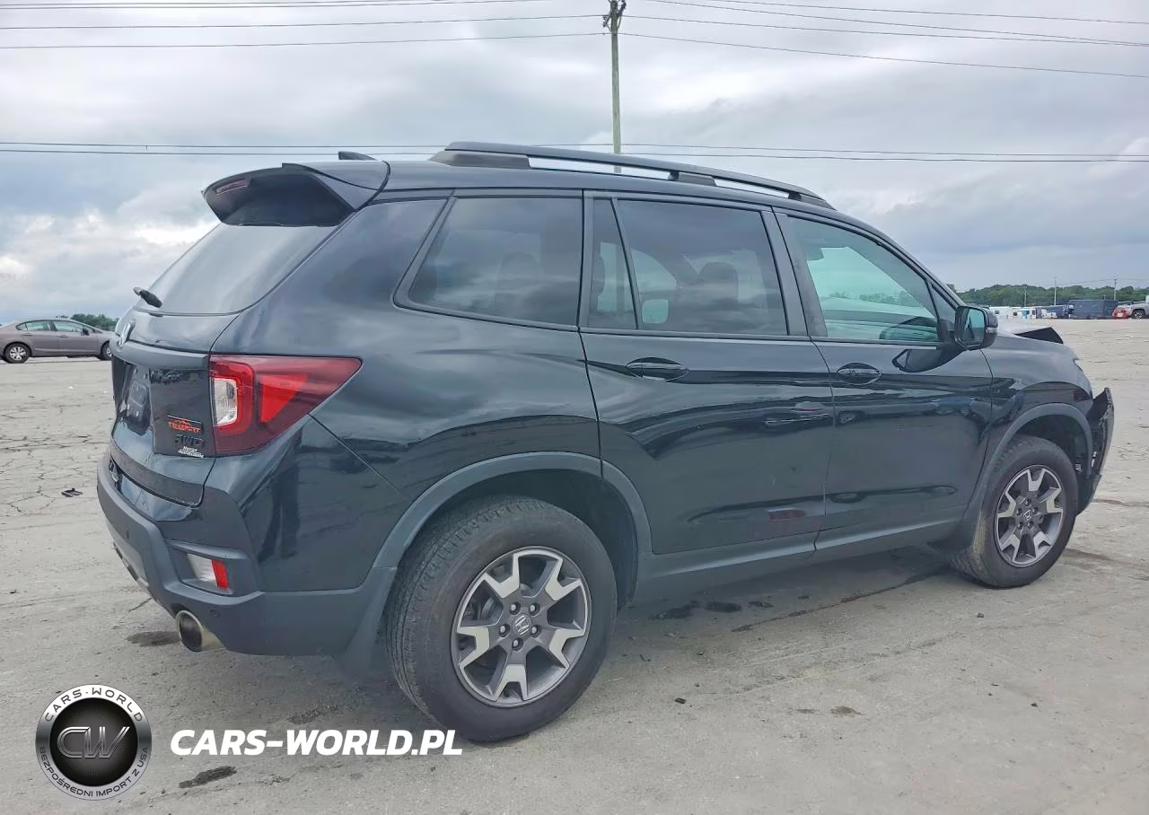 2023 Honda Passport Trail Sport VIN:5FNYF8H61PB013179 - 3