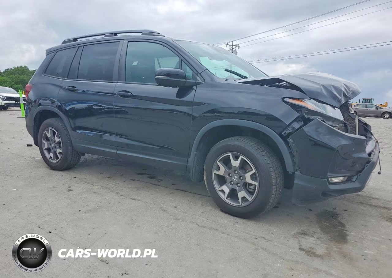 2023 Honda Passport Trail Sport VIN:5FNYF8H61PB013179 - 4