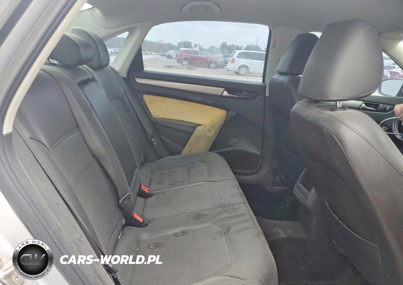 2015 Volkswagen Passat S VIN:1VWAT7A38FC104270 - 10