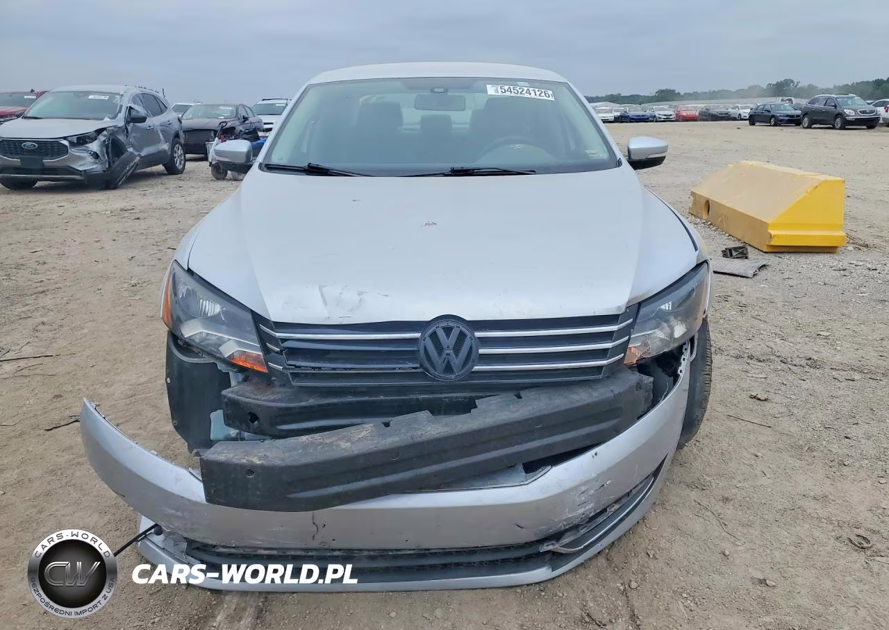 2015 Volkswagen Passat S VIN:1VWAT7A38FC104270 - 5