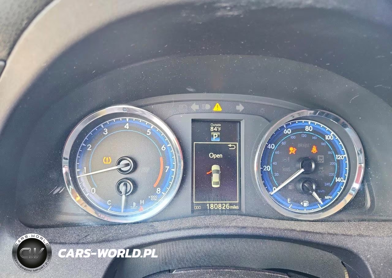2019 Toyota Corolla Se VIN:2T1BURHE7KC205177 - 9