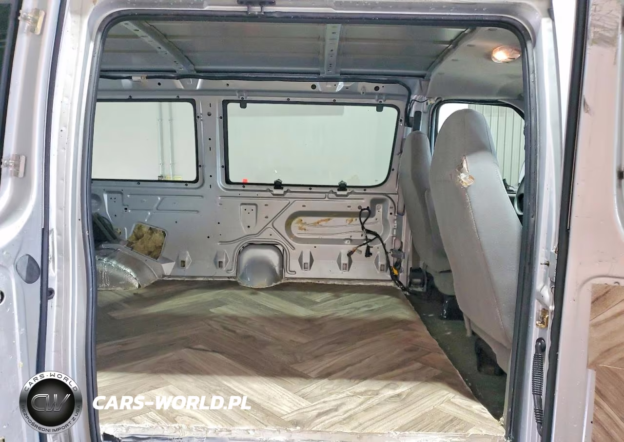 2006 Ford Econoline E350 Super Duty Wagon VIN:1FBNE31L96DA20156 - 11