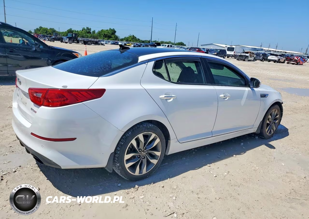 2014 Kia Optima VIN:5XXGR4A64EG270854 - 3