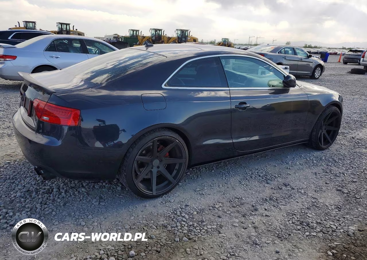 2013 Audi A5 Premium VIN:WAUCFAFR7DA012649 - 3